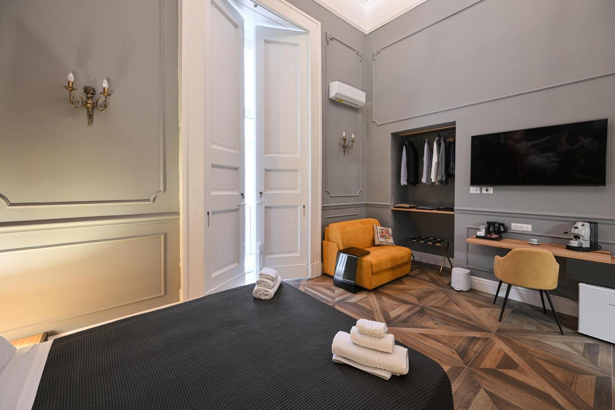 Toledo 424 Suite Naples Extérieur photo